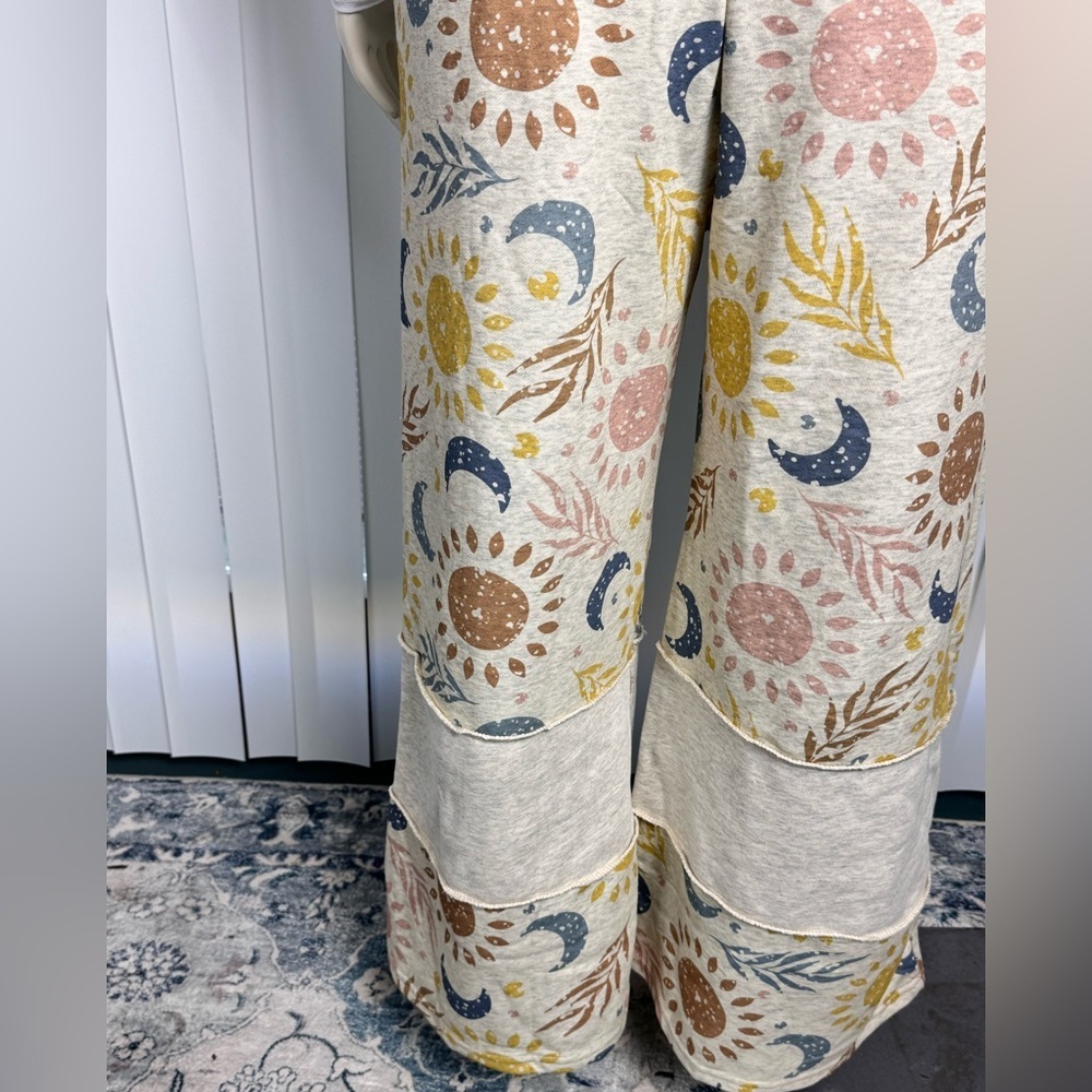 Yak & Yeti NWT Celestial Patchwork Wide Leg Overalls Boho Festival S/M, L/XL - Picture 5 of 10